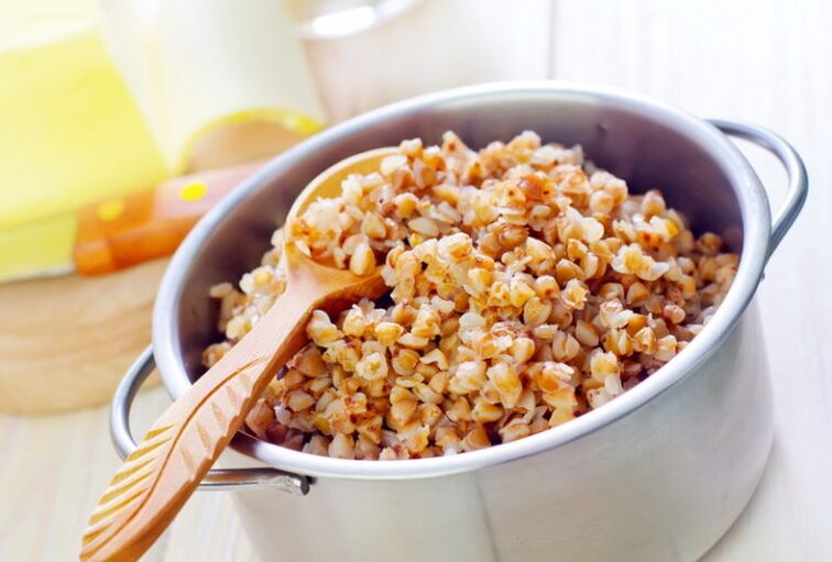 lurrunetan buckwheat zati bat dieta batean